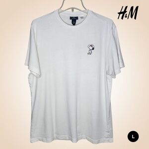 H&M WhiteTee with Snoopy  Graphic - Large